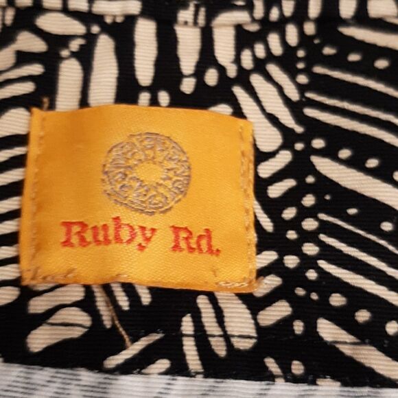 NWOT Ruby Rd Cream and Black Print Jacket - Picture 4 of 9